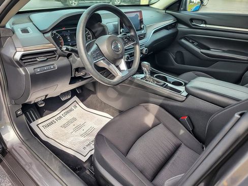 Used 2023 Nissan Altima 2.5 SV image 11