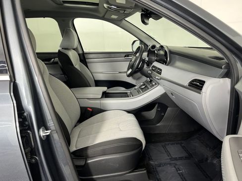 Used 2021 Hyundai Palisade SEL w/ Convenience Package image 18