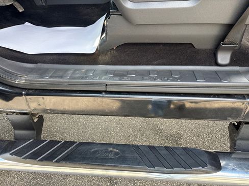 Used 2015 Ford F250 Lariat w/ Lariat Ultimate Package AWD/4WD image 25