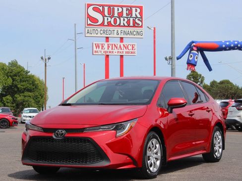Used 2021 Toyota Corolla LE FWD image 7