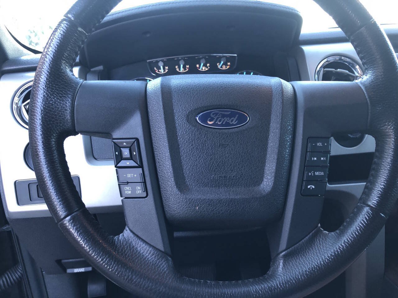 Used 2012 Ford F150 Lariat w/ Lariat Chrome Pkg AWD/4WD image 22