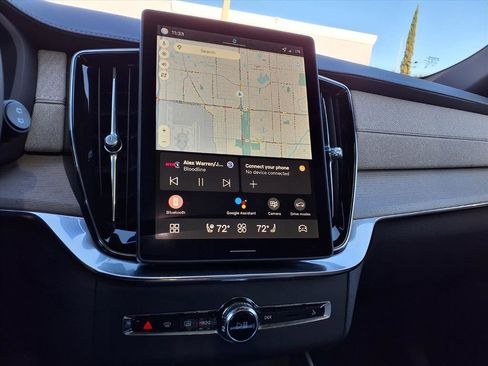 New 2026 Volvo XC90 T8 Plus image 17