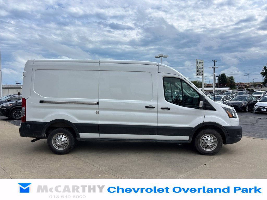 Used 2025 Ford Transit 250 148 Medium Roof Extended AWD w/ Load Area Protection Package image 4
