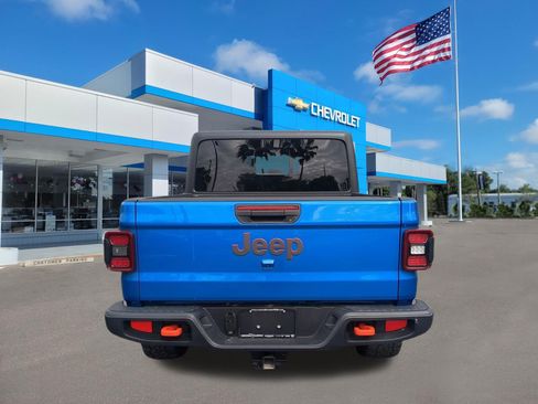 Used 2024 Jeep Gladiator Mojave AWD/4WD image 6