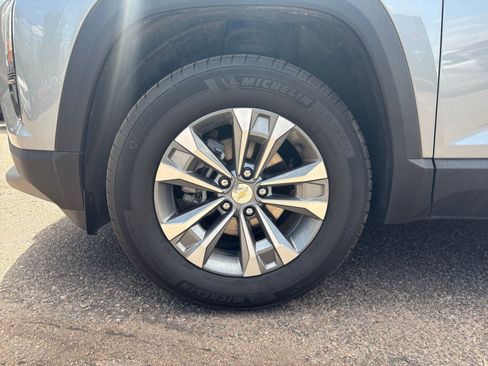 Used 2025 Chevrolet Equinox LT AWD/4WD image 28