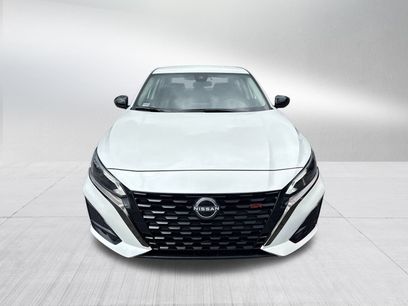 New 2025 Nissan Altima 2.5 SR