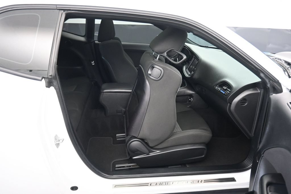 Used 2019 Dodge Challenger R/T Scat Pack w/ Shaker Package RWD image 39