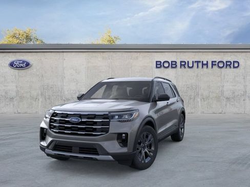 New 2026 Ford Explorer Active w/ Active Comfort Package AWD/4WD image 3