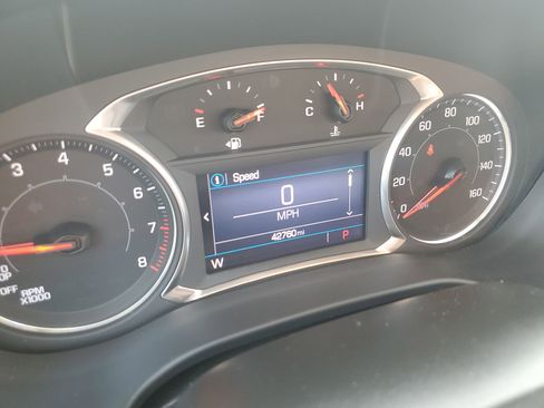 Used 2021 GMC Acadia SLE FWD image 20