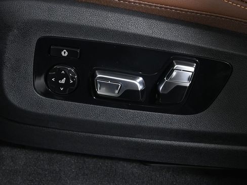 New 2026 BMW X5 xDrive40i w/ M Sport Package image 25