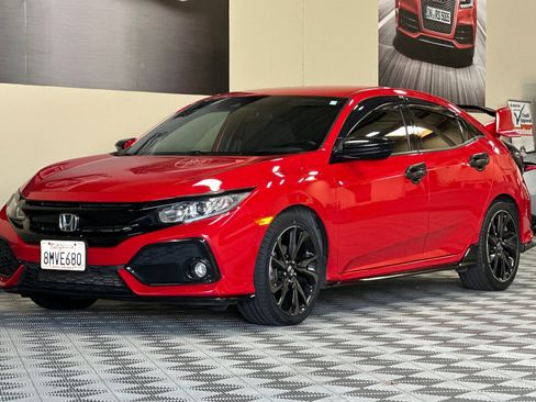 Used 2019 Honda Civic Sport image 8