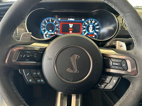 Certified 2021 Ford Mustang Shelby GT500 w/ Technology Package image 24