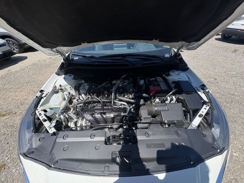 Used 2025 Nissan Altima 2.5 SV FWD image 30