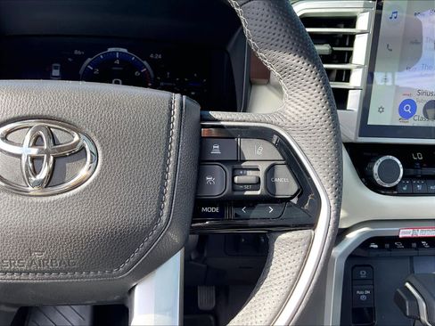 Used 2025 Toyota Sequoia Capstone image 21