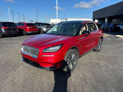 Certified 2022 Lincoln Corsair Reserve w/ Equipment Group 201A AWD/4WD image 3
