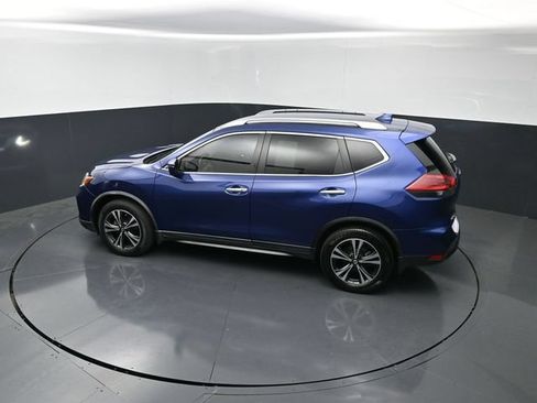 Used 2020 Nissan Rogue SV w/ Premium Package FWD image 19