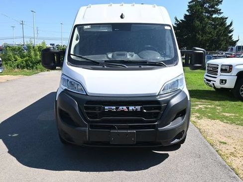 Used 2023 RAM ProMaster 2500 FWD image 2