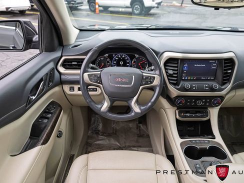 Used 2022 GMC Acadia Denali w/ Denali Technology Package AWD/4WD image 2