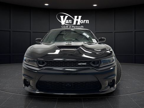 Used 2022 Dodge Charger Scat Pack w/ Daytona Edition Group RWD image 2