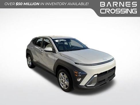 Used 2025 Hyundai Kona SE FWD image 1