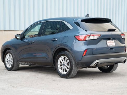 Used 2020 Ford Escape SE image 15