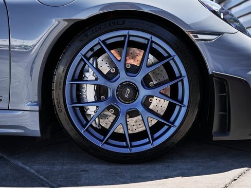 Used 2023 Porsche 718 Cayman GT4 RS RWD image 32
