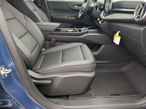 New 2026 Chevrolet Equinox LT FWD image 39