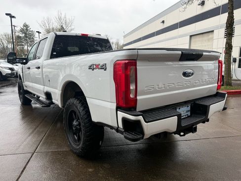 Used 2024 Ford F350 XLT image 14