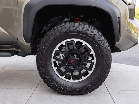 New 2026 Toyota Tacoma TRD Off-Road w/ TRD Off Road Premium Package AWD/4WD image 5