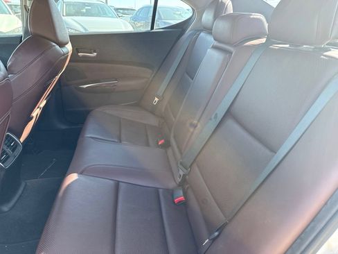 Used 2016 Acura TLX V6 w/ Technology Package FWD image 11