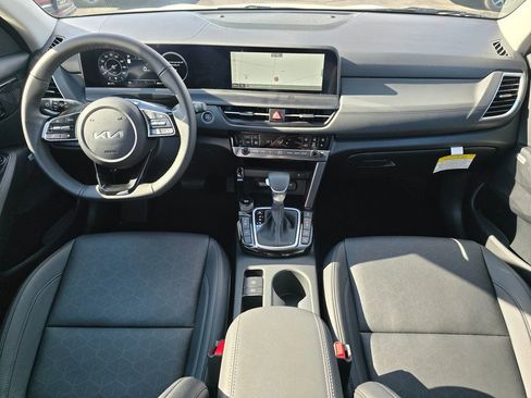 New 2026 Kia Seltos SX w/ SX Sunroof Package image 19