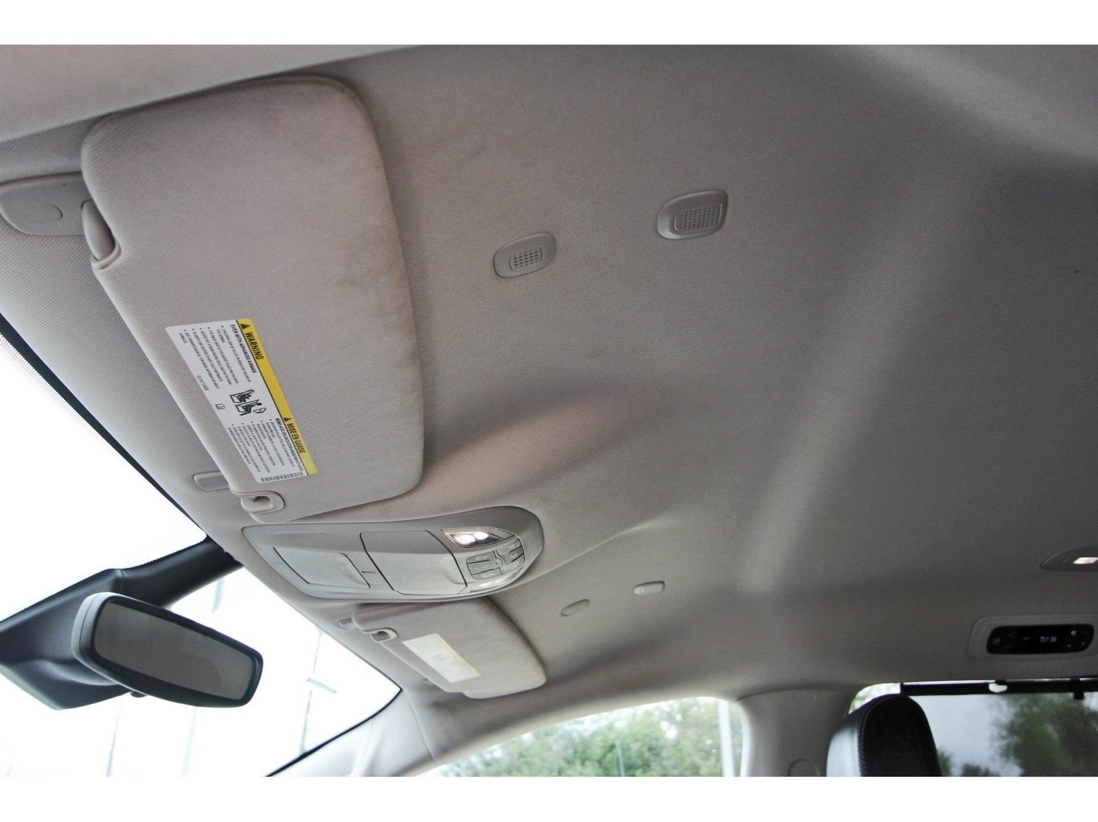 Used 2024 Chrysler Pacifica Touring-L FWD image 31