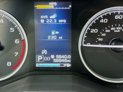 Used 2020 Subaru Forester Premium image 8