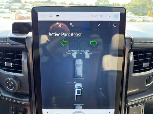 Used 2023 Ford F150 Lightning Platinum AWD/4WD image 35