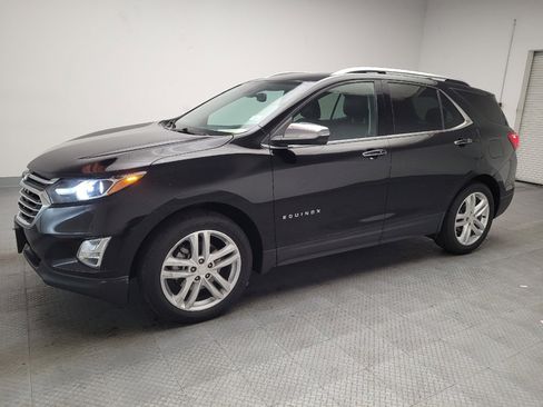 Used 2019 Chevrolet Equinox Premier image 2