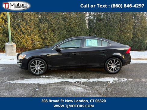 Used 2016 Volvo S60 T5 Premier image 5