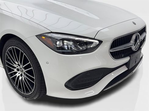 Used 2024 Mercedes-Benz C 300 Sedan image 3