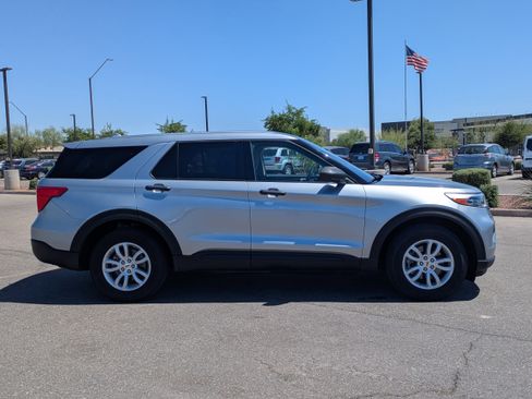 Used 2020 Ford Explorer 4WD image 6