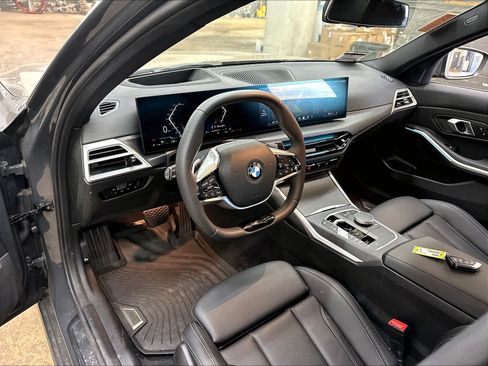 Used 2026 BMW 330i Sedan w/ Premium Package RWD image 16