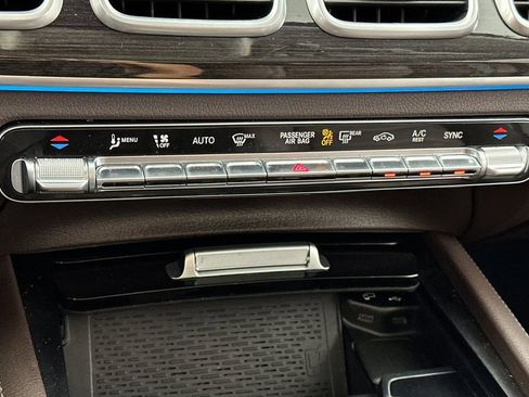 Certified 2023 Mercedes-Benz GLS 450 4MATIC image 24