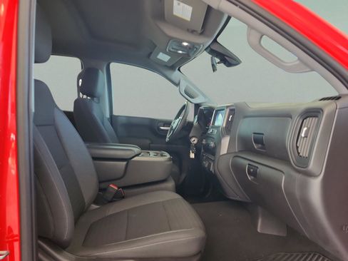 Used 2022 Chevrolet Silverado 1500 Custom w/ Safety Confidence Package RWD image 18