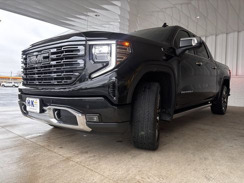 Used 2024 GMC Sierra 1500 Denali Ultimate image 42