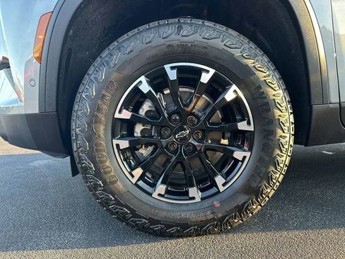 Used 2025 Chevrolet Traverse Z71 w/ Enhanced Driving Package image 34