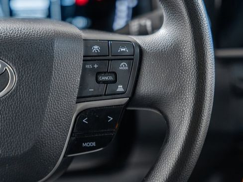 Used 2025 Toyota Camry LE image 27