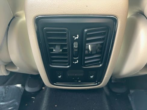 Used 2013 Jeep Grand Cherokee Limited image 9