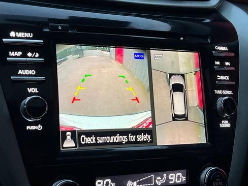 Used 2019 Nissan Murano Platinum w/ Cargo Package image 25