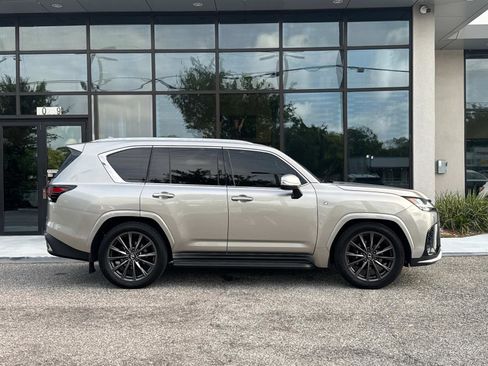 Used 2024 Lexus LX 600 F Sport image 2