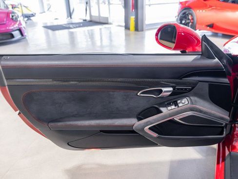 Used 2017 Porsche 911 Targa 4 GTS image 34