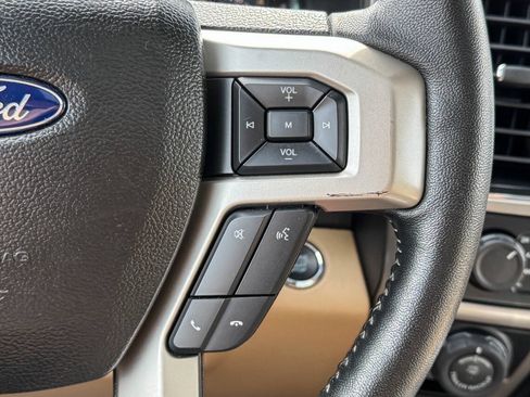 Used 2017 Ford F150 Lariat AWD/4WD image 33
