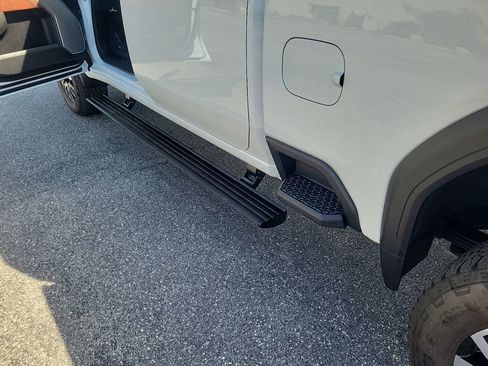 Used 2026 GMC Sierra 2500 Denali Ultimate AWD/4WD image 11